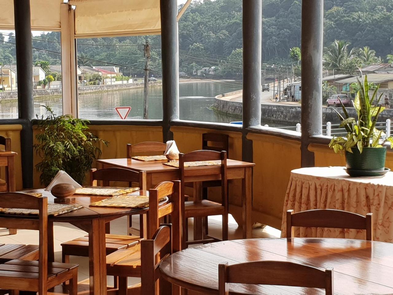 Hotel Residencial Mira Rio Santo António Esterno foto